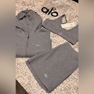 Alo Yoga 3 pc set
